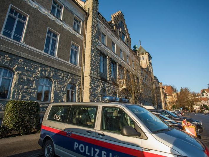 Am Mittwoch startet in Feldkirch ein brisanter Prozess: Zwei Hotel-Geschäftsführer aus dem Montafon sollen fast 800.000 Euro an Covid-Förderungen erschlichen haben.