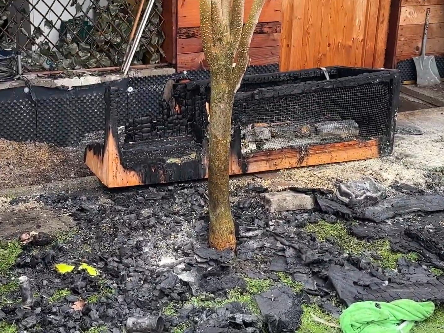 Am Montagnachmittag ist in Dornbirn ein Geflügelstall in Brand geraten.