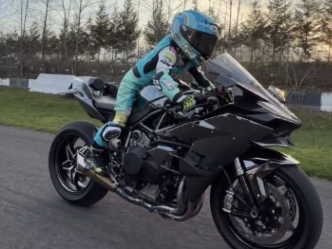 Der Sohn von Kenan Sofuoglu fährt mit sechs Jahren Bikes mit über 200 PS.