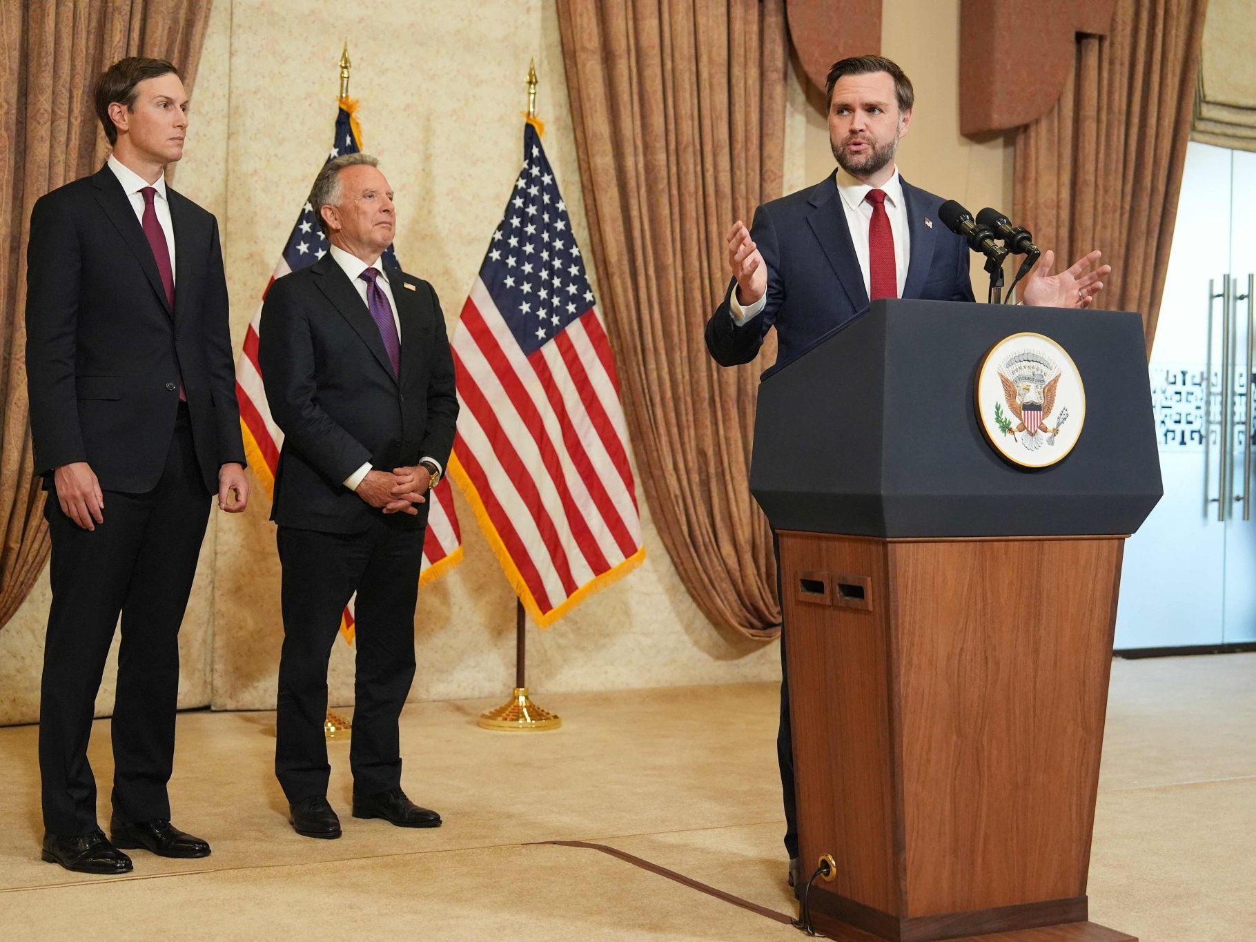 Bei den Friedensgesprächen zwischen den USA und dem Iran in der pakistanischen Hauptstadt Islamabad ist laut US-Vizepräsident James Vance keine Einigung erzielt worden.