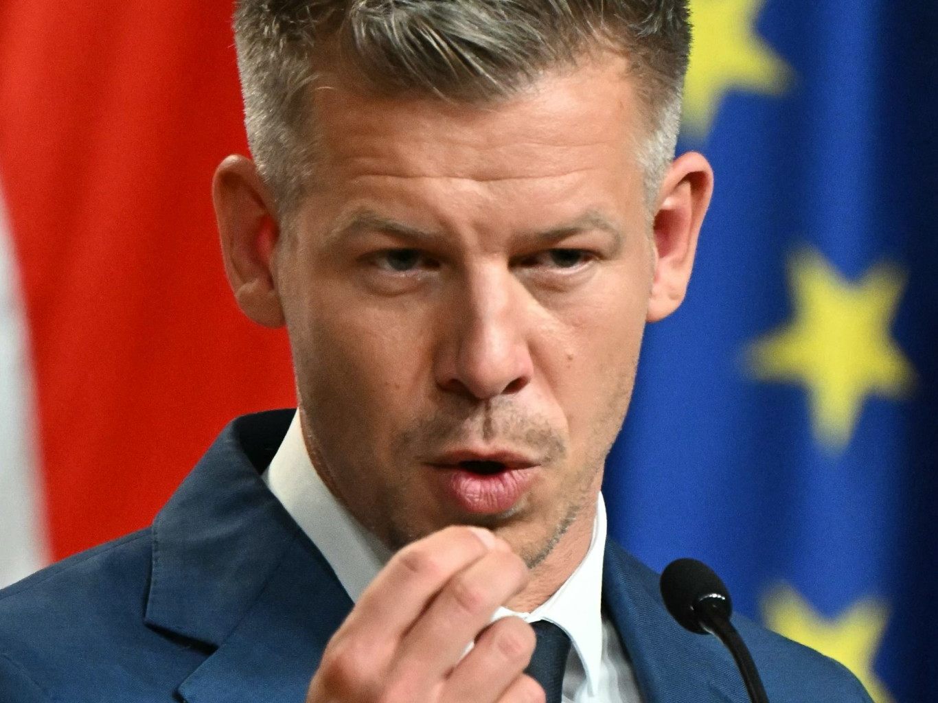 Magyar kündigte an, "alle Verträge" Ungarns über russische Energielieferungen zu prüfen.