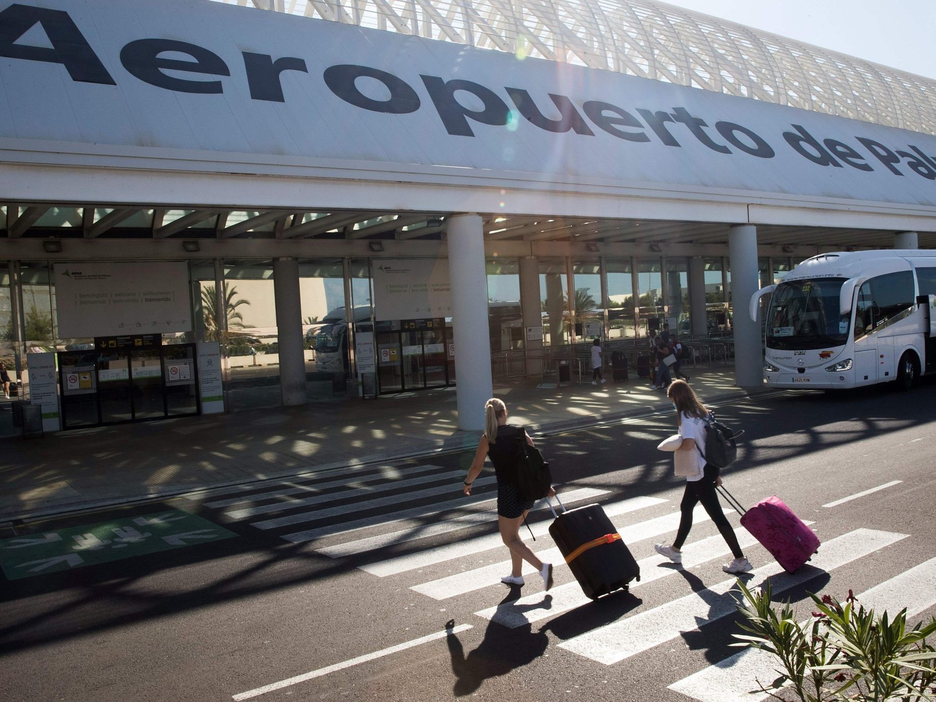 Neuer Look, neue Technik: Mallorcas Flughafen fast fertig.