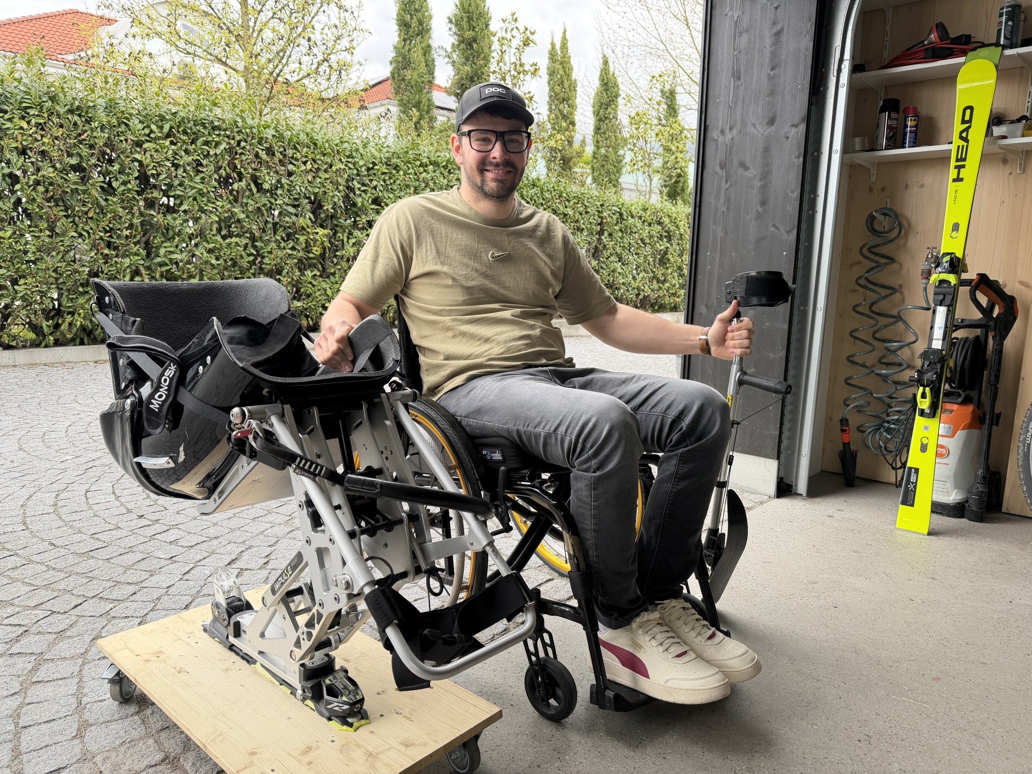 Zwei Jahre nach seinem folgenschweren Skiunfall präsentiert Paul Schwärzler sein neues Sportgerät