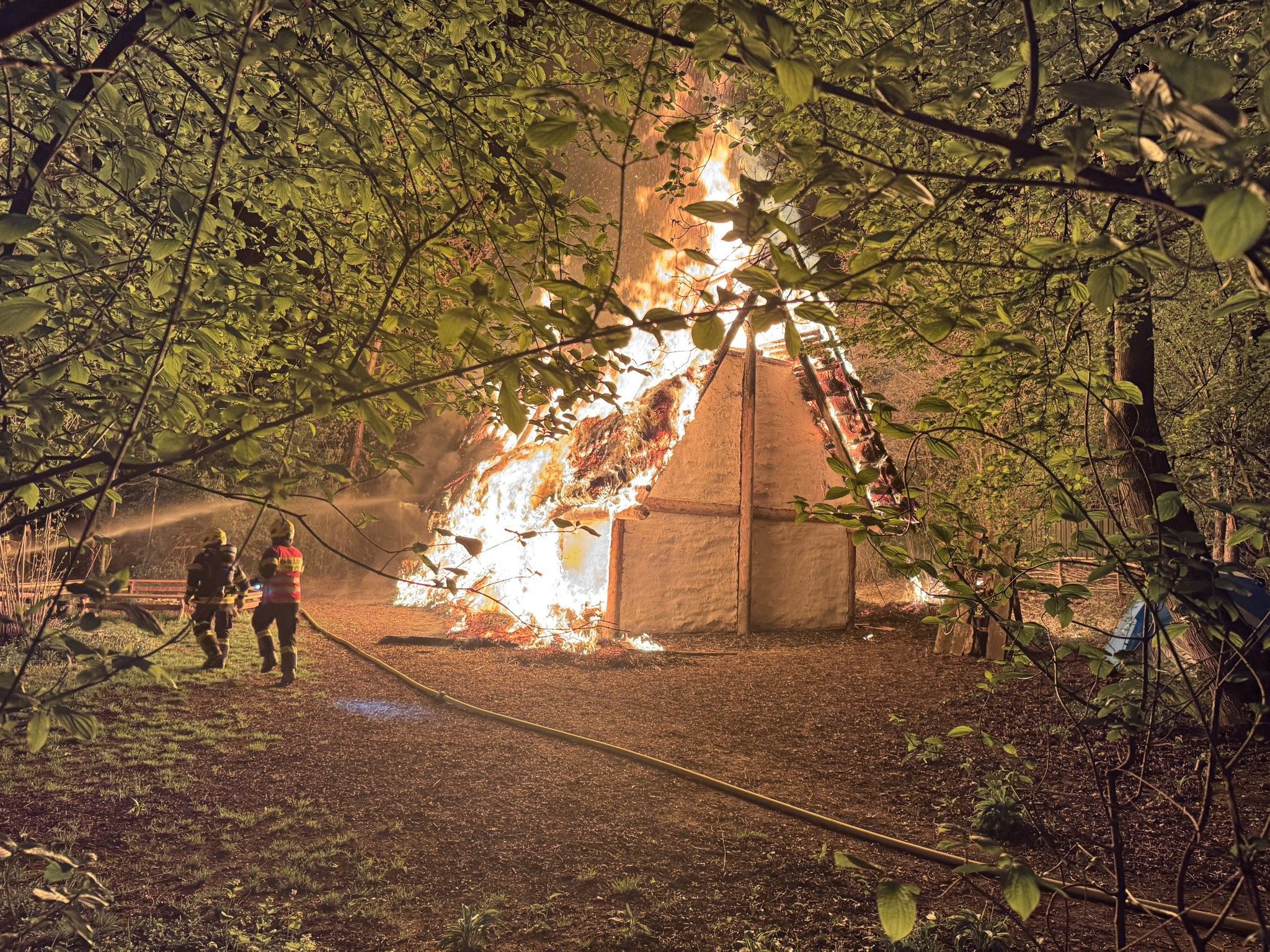 Im Alamannen-Museum in Mäder ist ein Gebäude in historischer Bauweise abgebrannt.