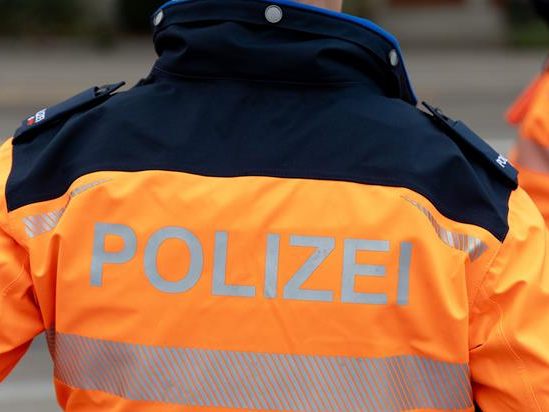 Verdächtiger nahe Tatort festgenommen. (Symbolbild)