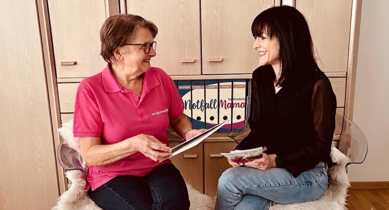 Ramona Madlener im Gespräch mit der Notfall-Mama Johanna Mayer.