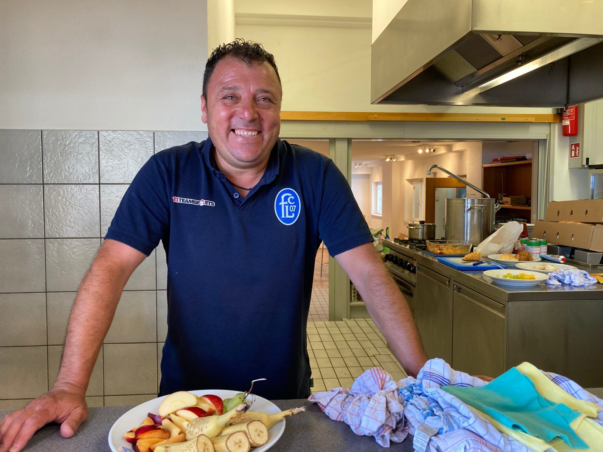 FC-Huschi durfte natürlich auch beim School is out-Camp nicht fehlen und sorgte für gute Laune. Mi